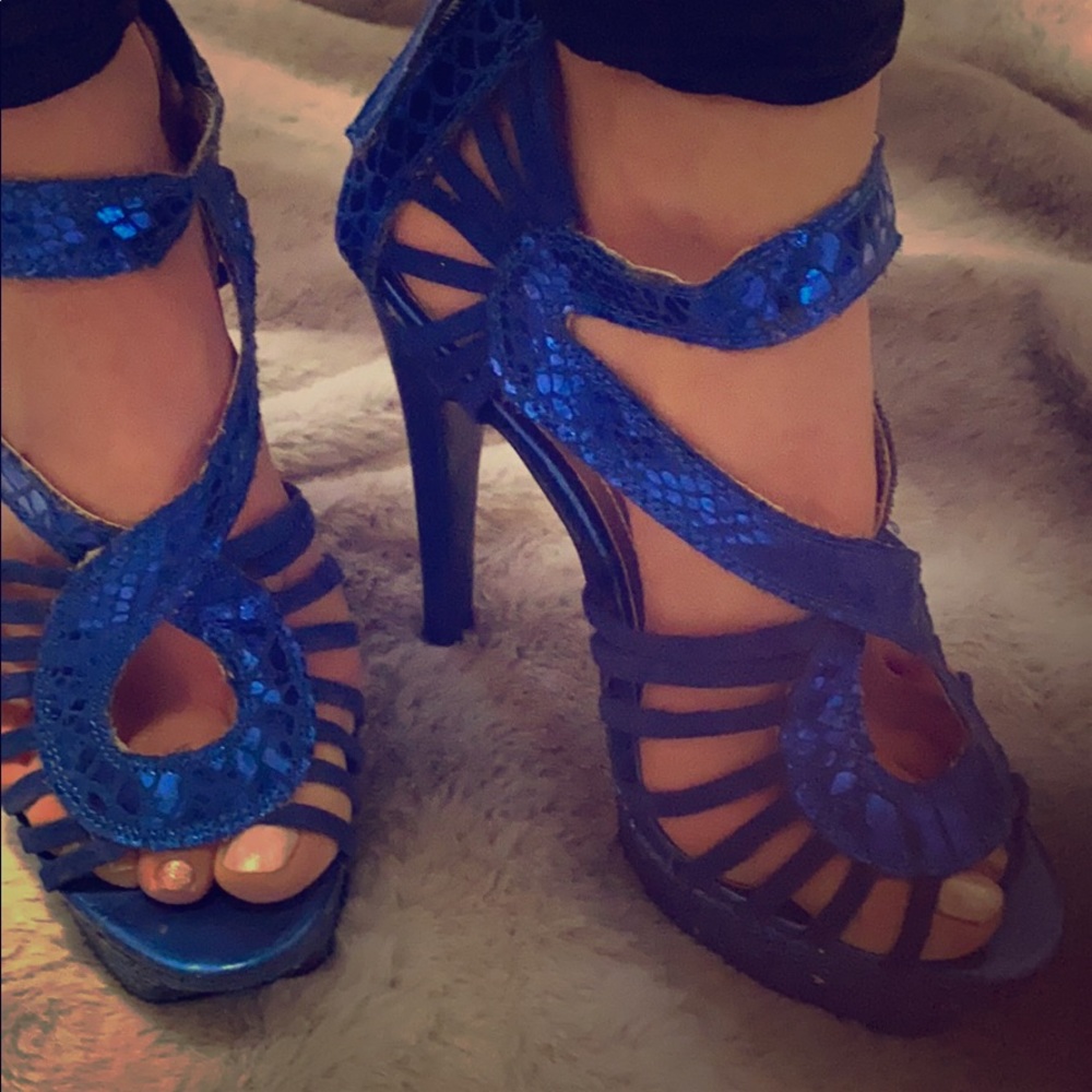 Charlotte Russe sparkly blue texture platform heel